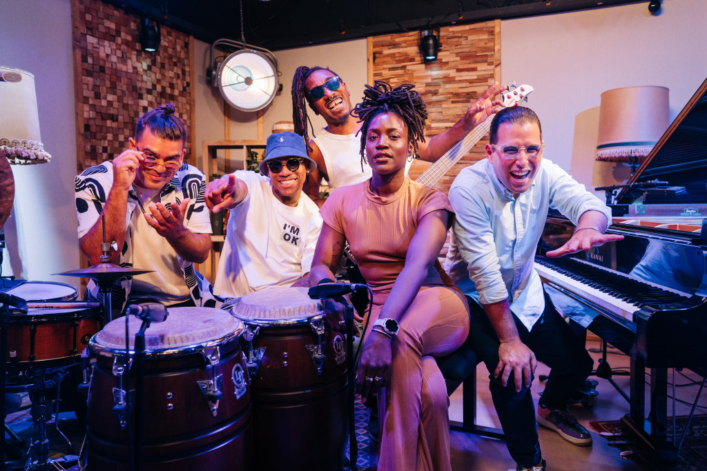 Alfredo Rodriguez Band featuring Pedrito Martinez - © Diego Garcia